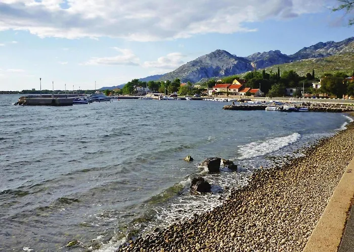 度假居 In Jusupi Near Mala Paklenica Park